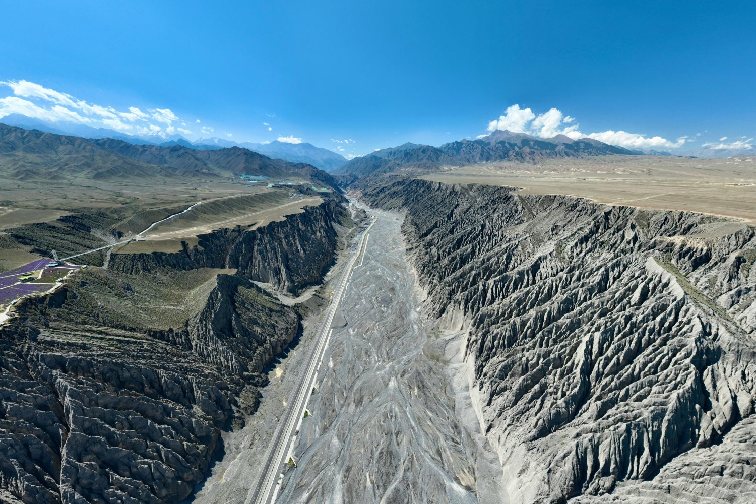 Tianshan Grand Canyon, Kuqa