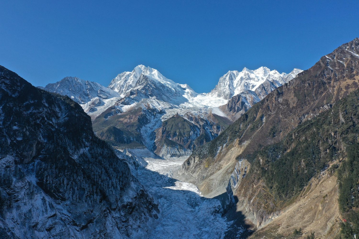 Yala Snow Mountain, Sichuan