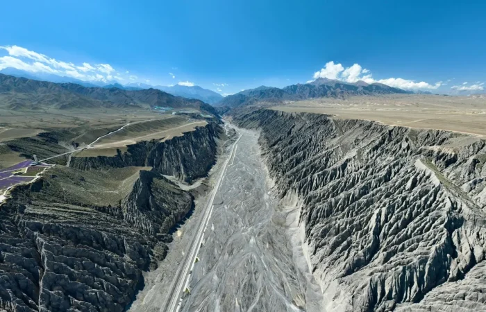 Tianshan Grand Canyon, Kuqa